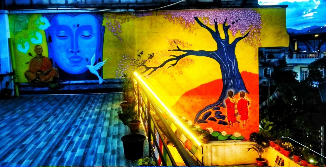 Big Tree Hostel Kathmandu Ngoại thất bức ảnh